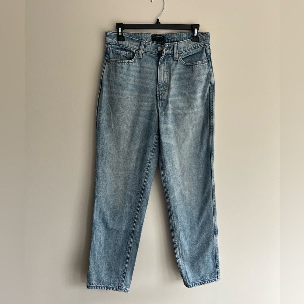 Banana Republic Classic High Rise Straight Light Wash Jeans size 6